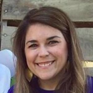 Meet your Posher, Debra dele